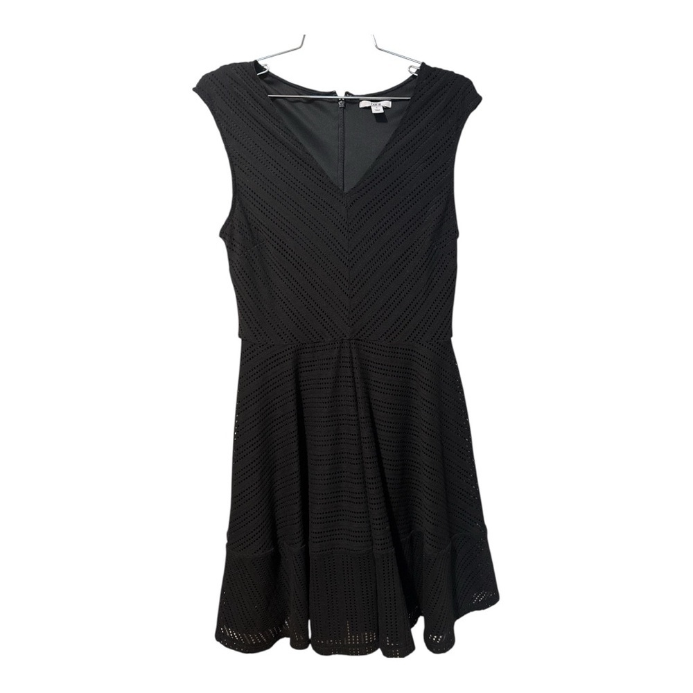 Elegant Black Sleeveless Dress